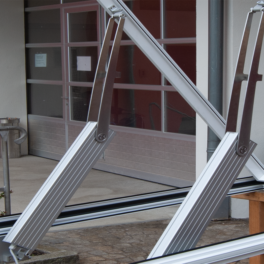 Extended Folding Arm² attached to individual profiles